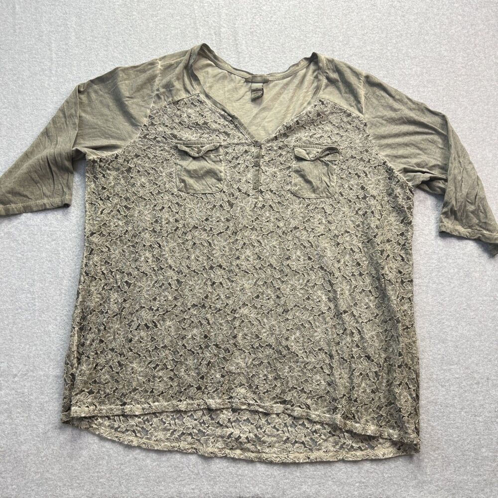 Catherine's T-Shirt 2X 22/24 Green Gloral Lace Button V Neck Henley 3/4 Sleeve